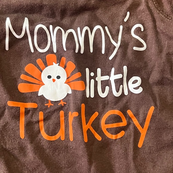 Mommy’s Little Turkey+ Gobble Gobble set, size 6 months - Picture 3 of 5